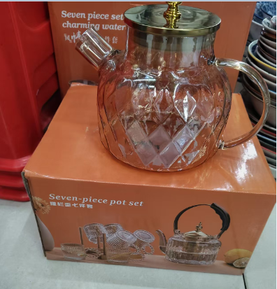 Glass kettle set of eight