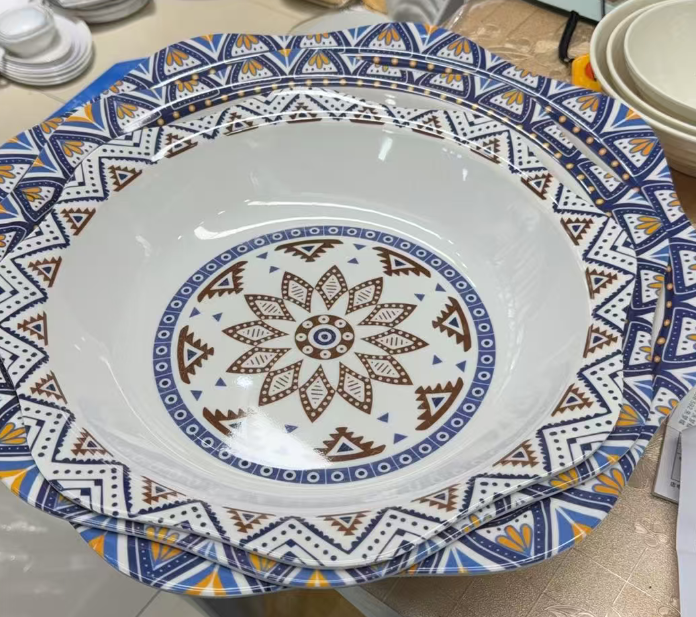Melamine plate